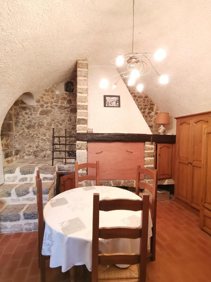 Appartement Chez Gilles Math à Saint-Martin-de-Brômes Extérieur photo